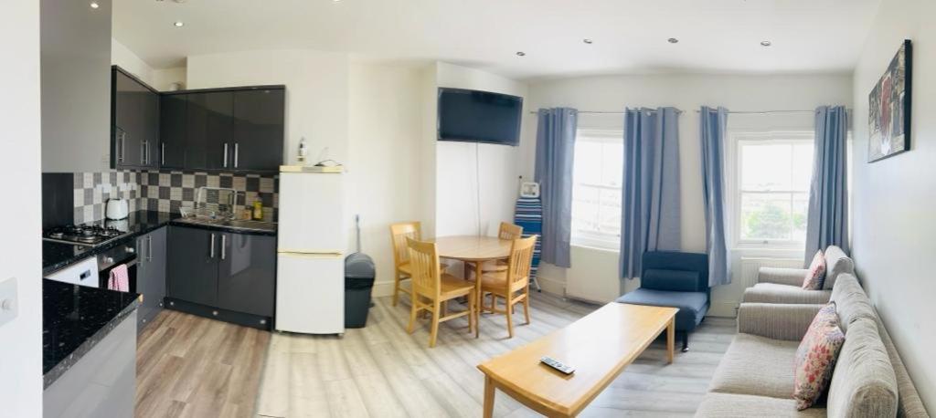 Entire New Flat With View To River Yare, H7 Apartment Great Yarmouth Ngoại thất bức ảnh