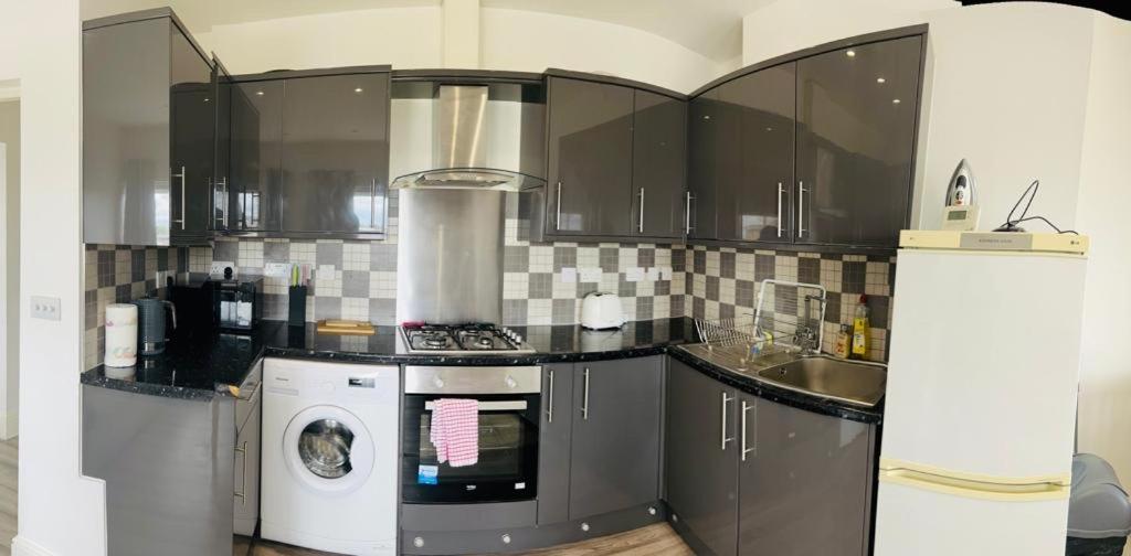 Entire New Flat With View To River Yare, H7 Apartment Great Yarmouth Ngoại thất bức ảnh