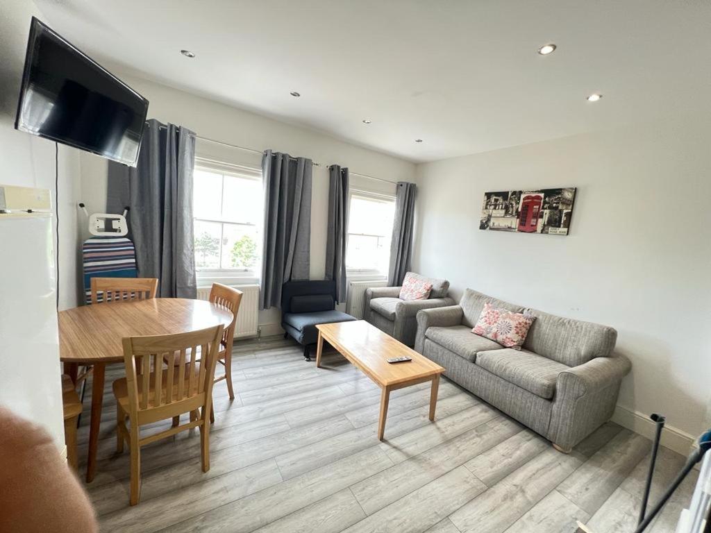 Entire New Flat With View To River Yare, H7 Apartment Great Yarmouth Ngoại thất bức ảnh